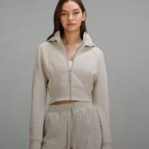 Lululemon Scuba Full Zip Cropped Jacket In Bone. Size 2 /tags removed/